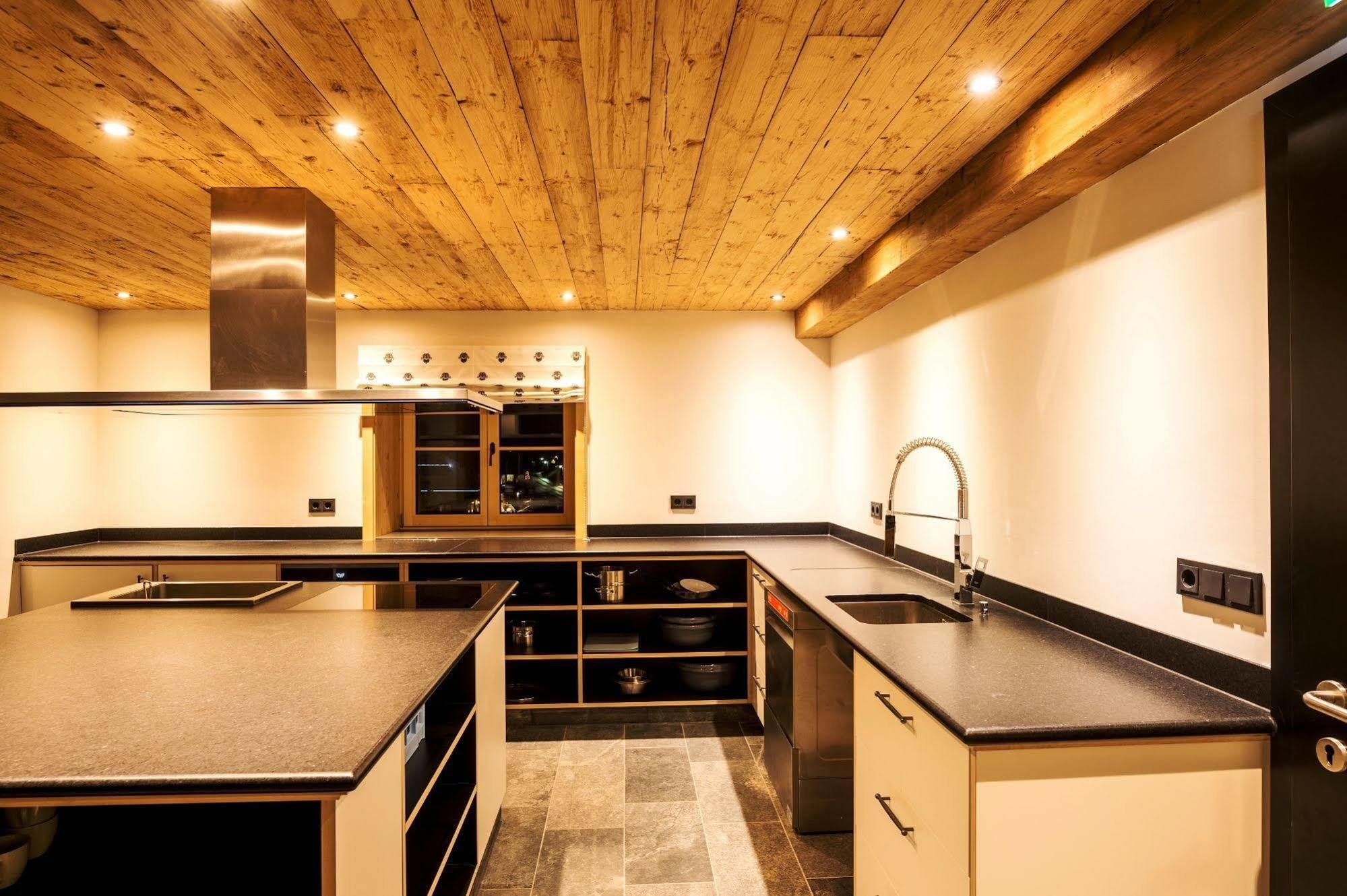 Alpen Select Lodge Kleinwalsertal Рицлерн Экстерьер фото