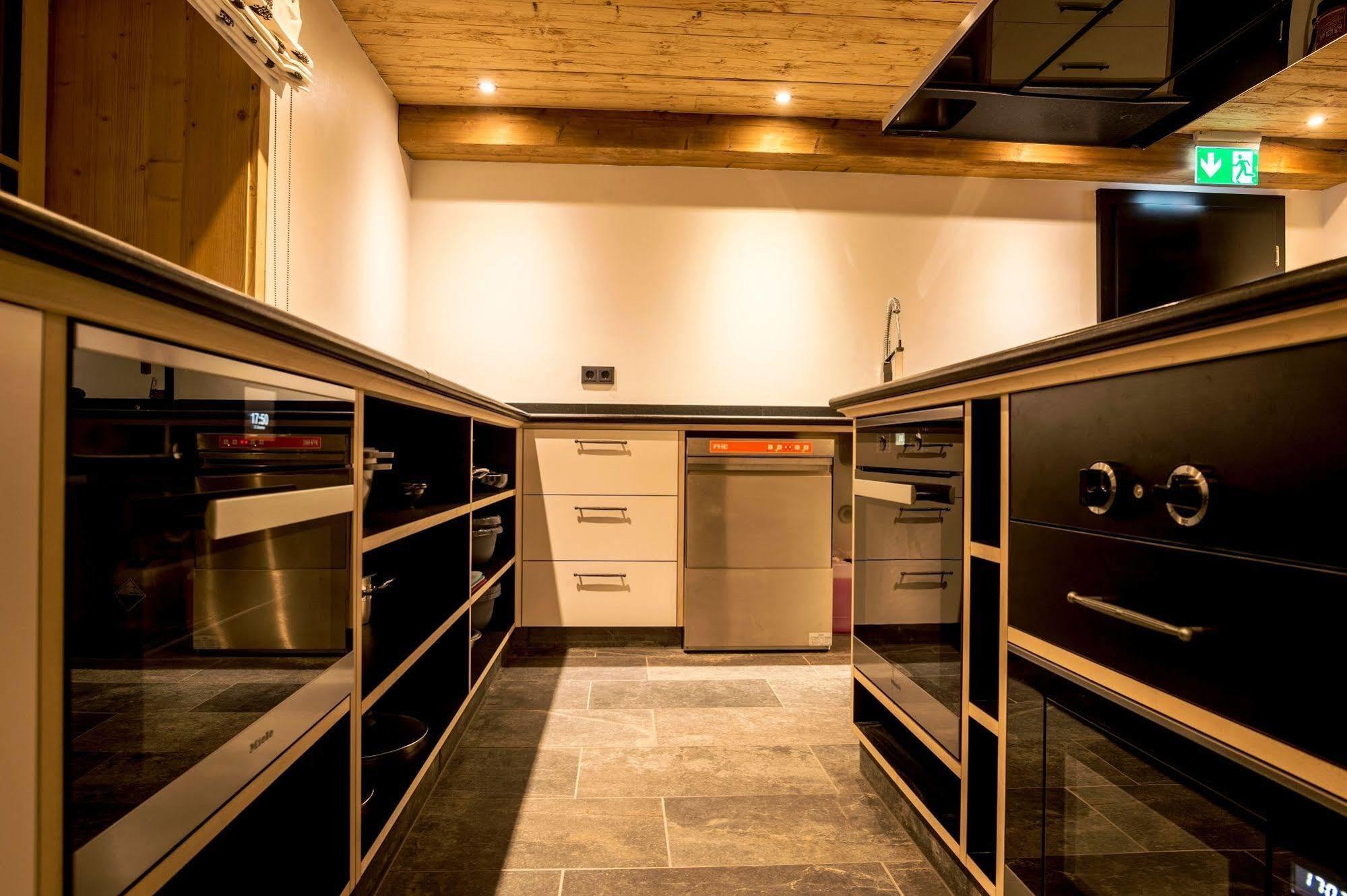 Alpen Select Lodge Kleinwalsertal Рицлерн Экстерьер фото