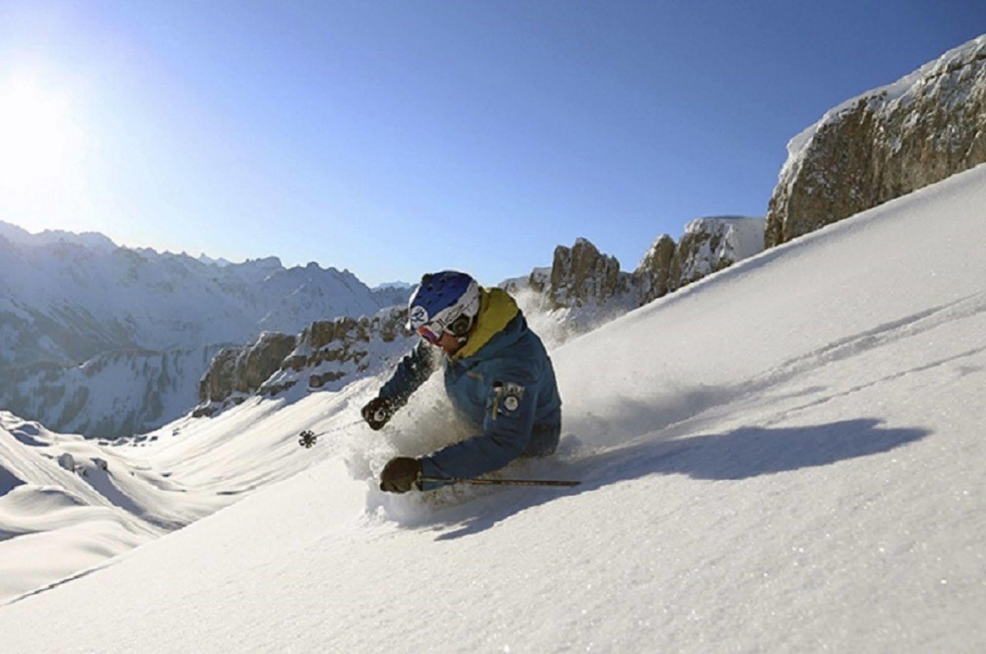 Alpen Select Lodge Kleinwalsertal Рицлерн Экстерьер фото